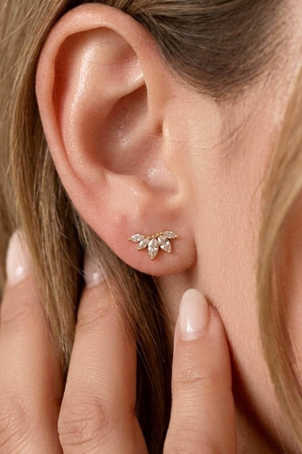 Arc Stud (3)