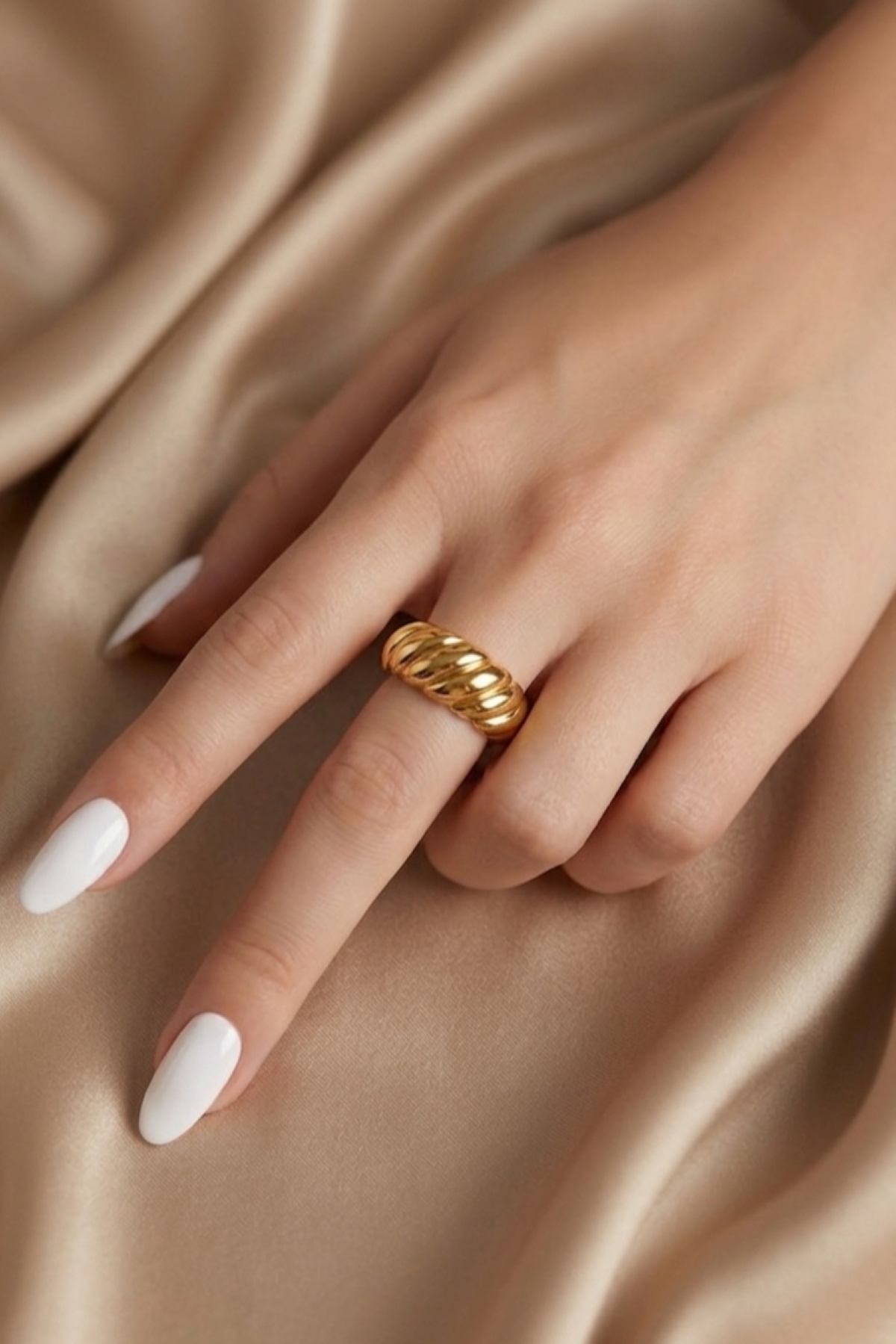 Croissant Ring4