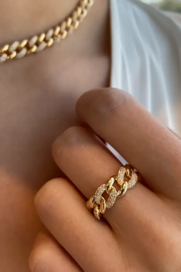 Kamaria Link Ring (Free Size) — Golden